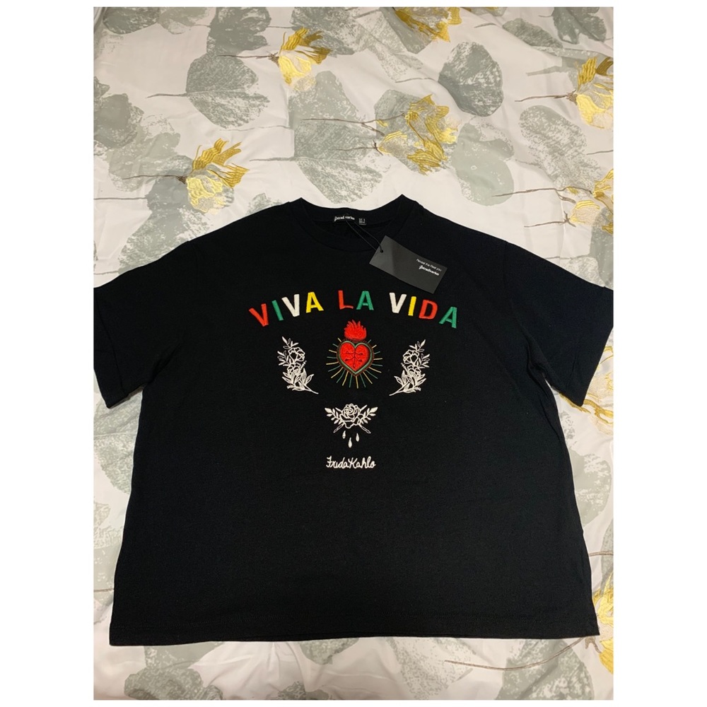 Stradivarius Viva la Vida by Frida Kahlo Shirt